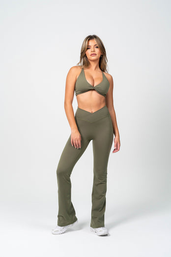 Serene V Front Essential Flares - Fern