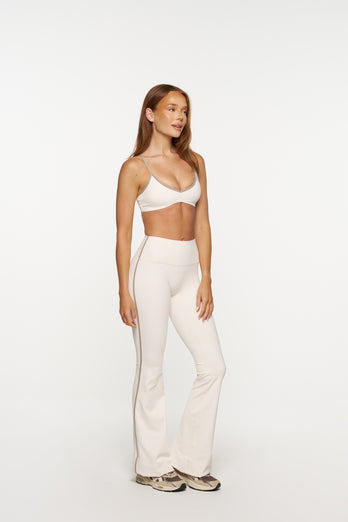 Essential Flares - Vanilla & Taupe