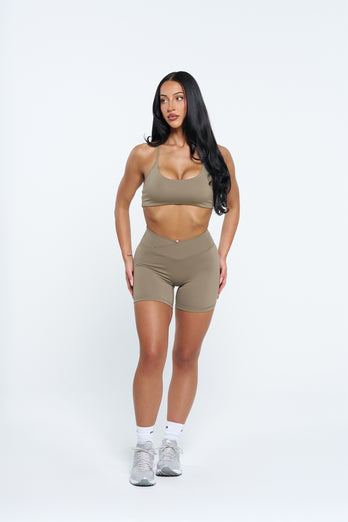 V Front Essential Shorts - Olive