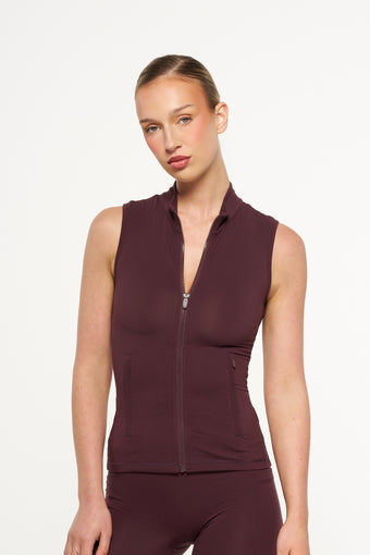 Nia Zip Up Pocket Vest - Wine